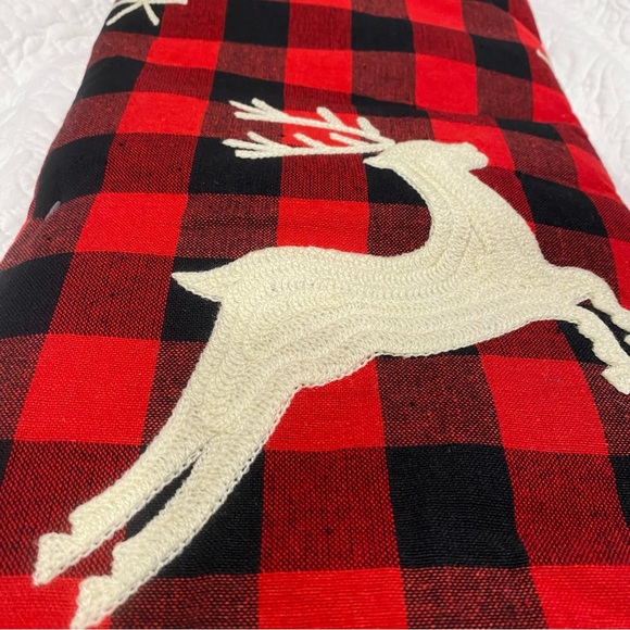 Christmas Tree Skirt with Table Throw - Picture 2 of 10